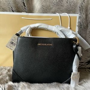 Michael Kors 3 pocket crossbody elegant casual bag